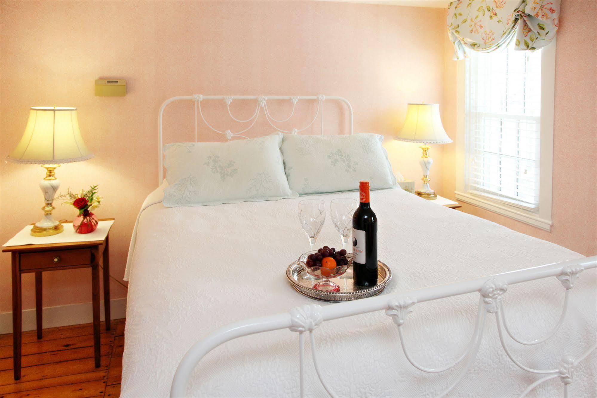 The Inn At Yarmouth Port (Adults Only) Exterior photo